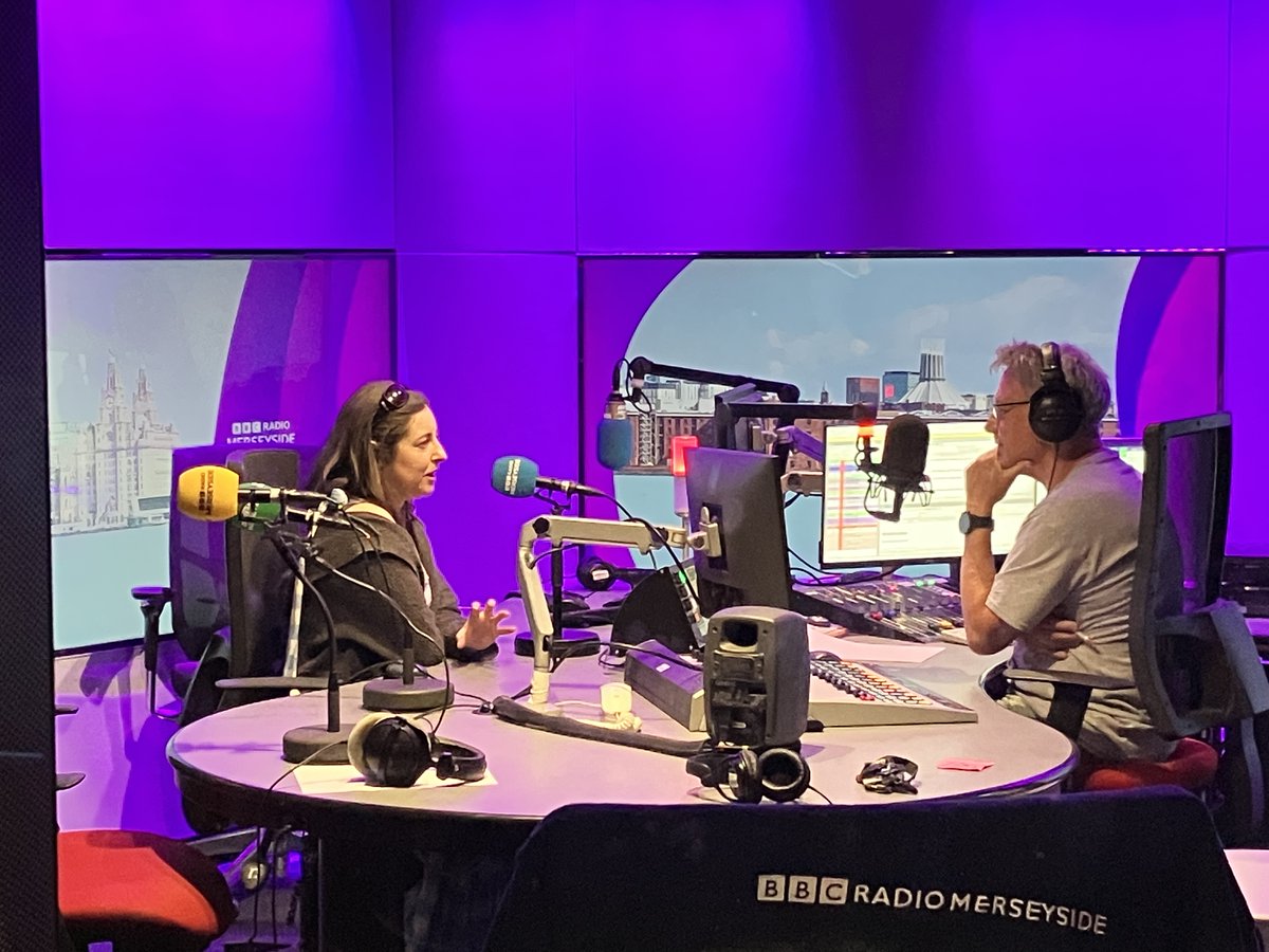 Listen to <a href="/GarstangMuseum/">Garstang Museum</a>'s Dr Gina Criscenzo-Laycock chatting to <a href="/snellyradio/">SNELLY (TONY SNELL)</a> <a href="/bbcmerseyside/">BBC Merseyside</a> about exhibition Creatures of the Nile.

We're celebrating today with <a href="/artukdotorg/">Art UK</a>'s #OnlineArtExchange's theme of Egypt!

😻📷 bbc.co.uk/sounds/play/p0… (starts 21mins into the show)