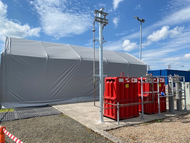 🚛 As part of an ongoing project with @HVSTrucks, PNDC has now received its first hydrogen gas delivery in preparation for testing the hydrogen fuel cell. With the hydrogen storage & supply system installed, we move on to the next stage of testing. ℹ️ pndc.co.uk/hydrogen-vehic…