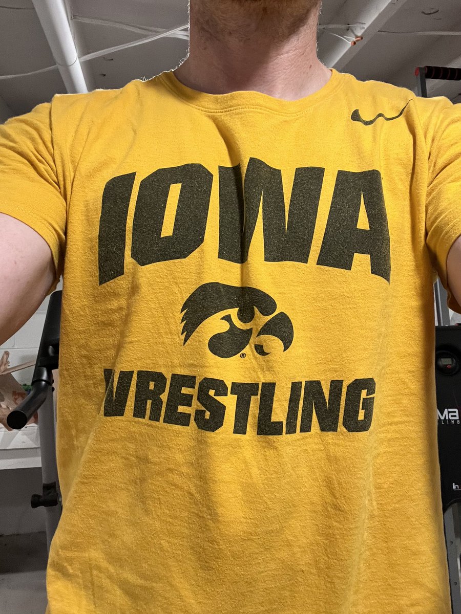 A little @Hawks_Wrestling for today’s #WrestlingShirtADayinMay