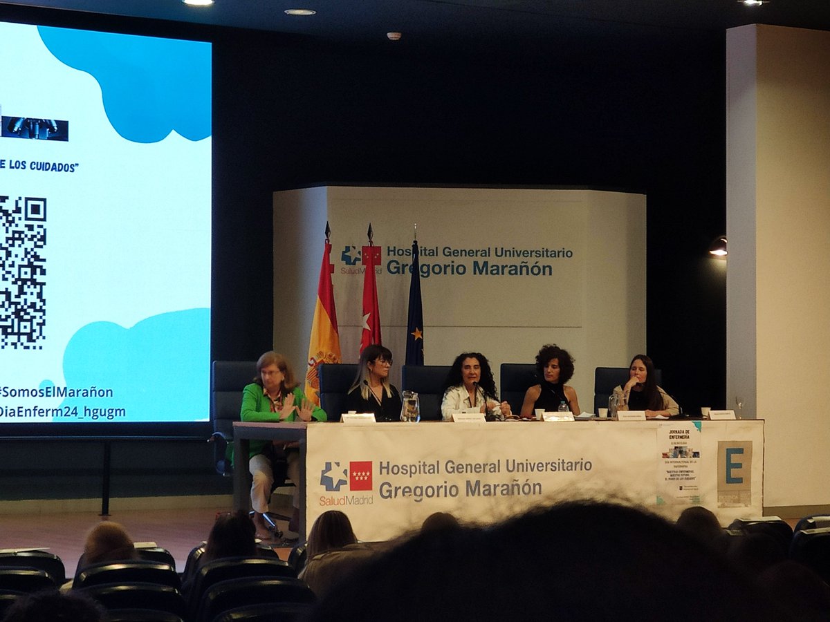 Mesa de Doctoras Enfermeras en Jornada #diainternacionaldelaenfermera dando visibilidad a la #InvestigacionEnfermera #SomosElMarañon