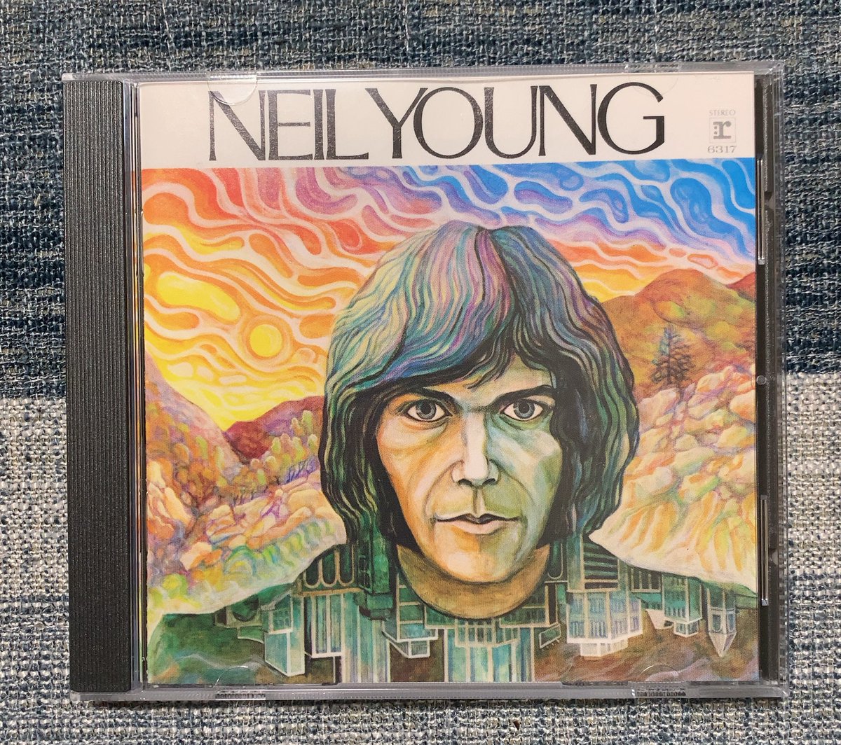 ソロデビュー作。
ヤングの本領はまだ発揮されていないが、「The Loner」はめっちゃ良い。

Neil Young / Neil Young