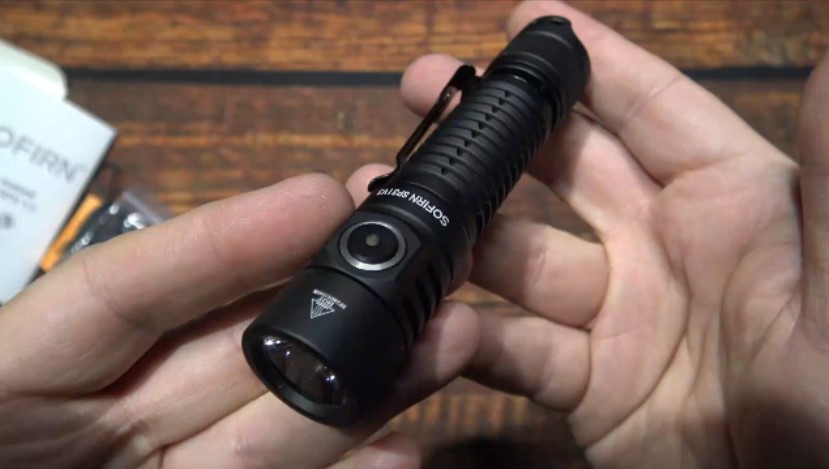 CharlesBridgTec's tweet image. Here is the, all new Sofirn SP31 v3 flashlight. This is sporting the Luminus SST40 LED for impressive throw for its size. Nice &amp;amp; Rugged build quality. 2,000 lumens! This is great for tactical or EDC. Enjoy...

#SOFIRN #SP31v3 #FlashlightReviews #EDC

youtu.be/0bQ8SG6PsWk