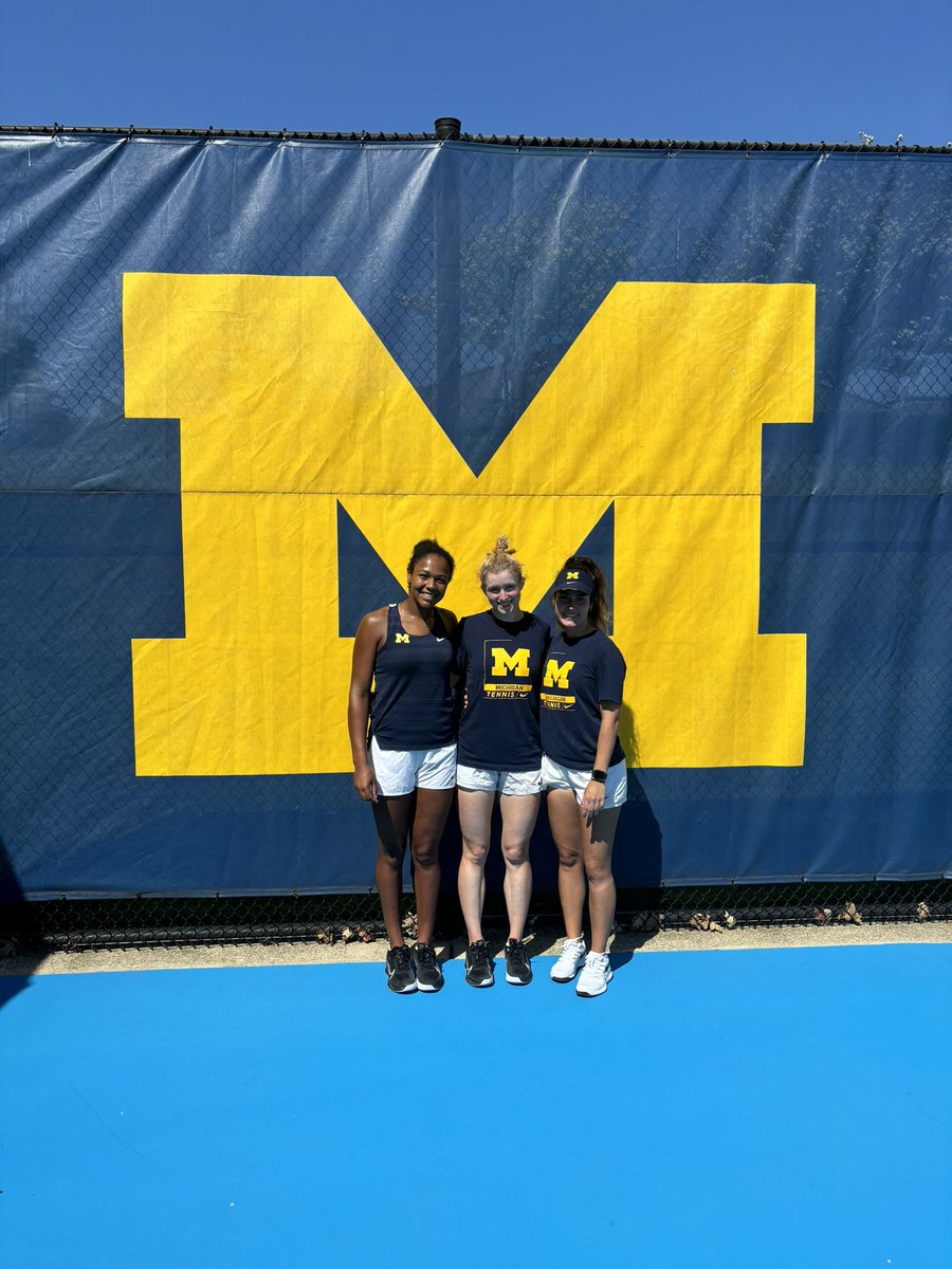 Final practice at the VTC for our seniors, @brownjaedan, @KariMiller1125 and @galateia_mess! #GoBlue