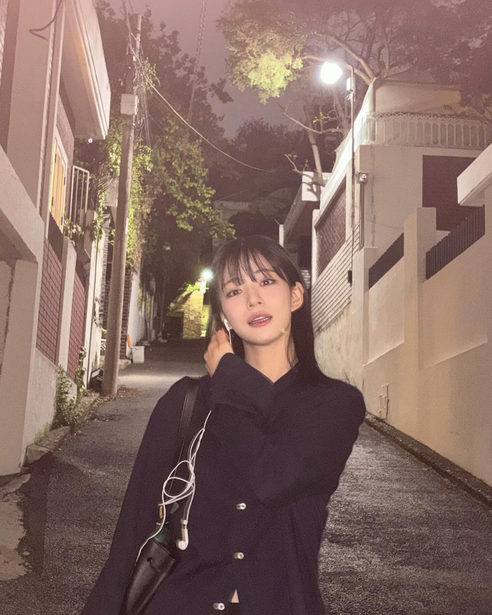 pyeondohyeong2's tweet photo. 채영아 생일 진심으로 축하해
#HAPPYCHAEYOUNGDAY
앞으로 행복한 일만 가득하자
#채고로_영롱할_5월의_기억 https://t.co/0Al78hKaiP