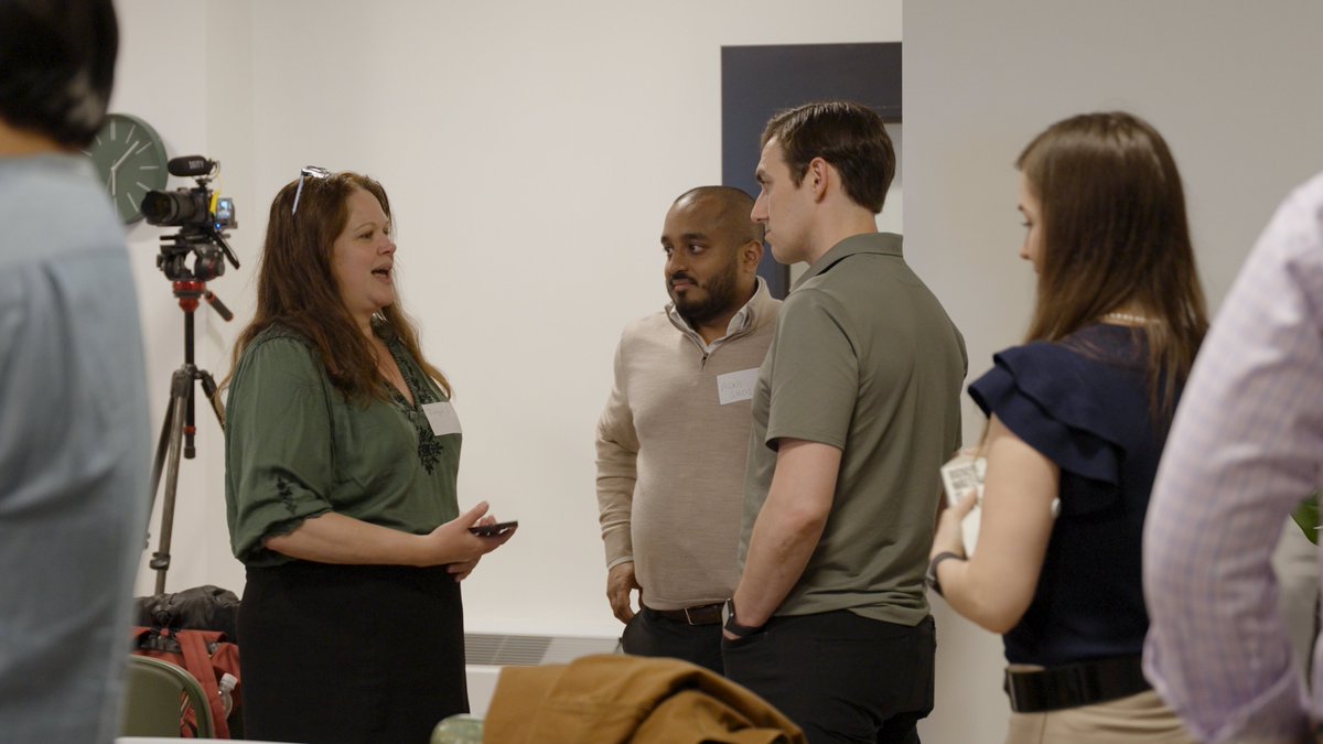 riomensah's tweet image. so awesome having Michael Katz - CEO &amp;amp; Founder of @mParticle ($272M raised) leading at our last Salley Session.

Mike has 20+ years of executive &amp;amp; leadership experience. Before mParticle, He was Founder and CEO of interclick, which he took public in 2009 and sold to Yahoo in 2011…