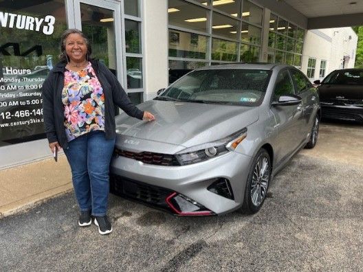 Congratulations, Susan! Stunning new Kia Forte GT-Line! 🌟😎

#KiaForte #KiaForteGTLine #KIA #Century3Kia