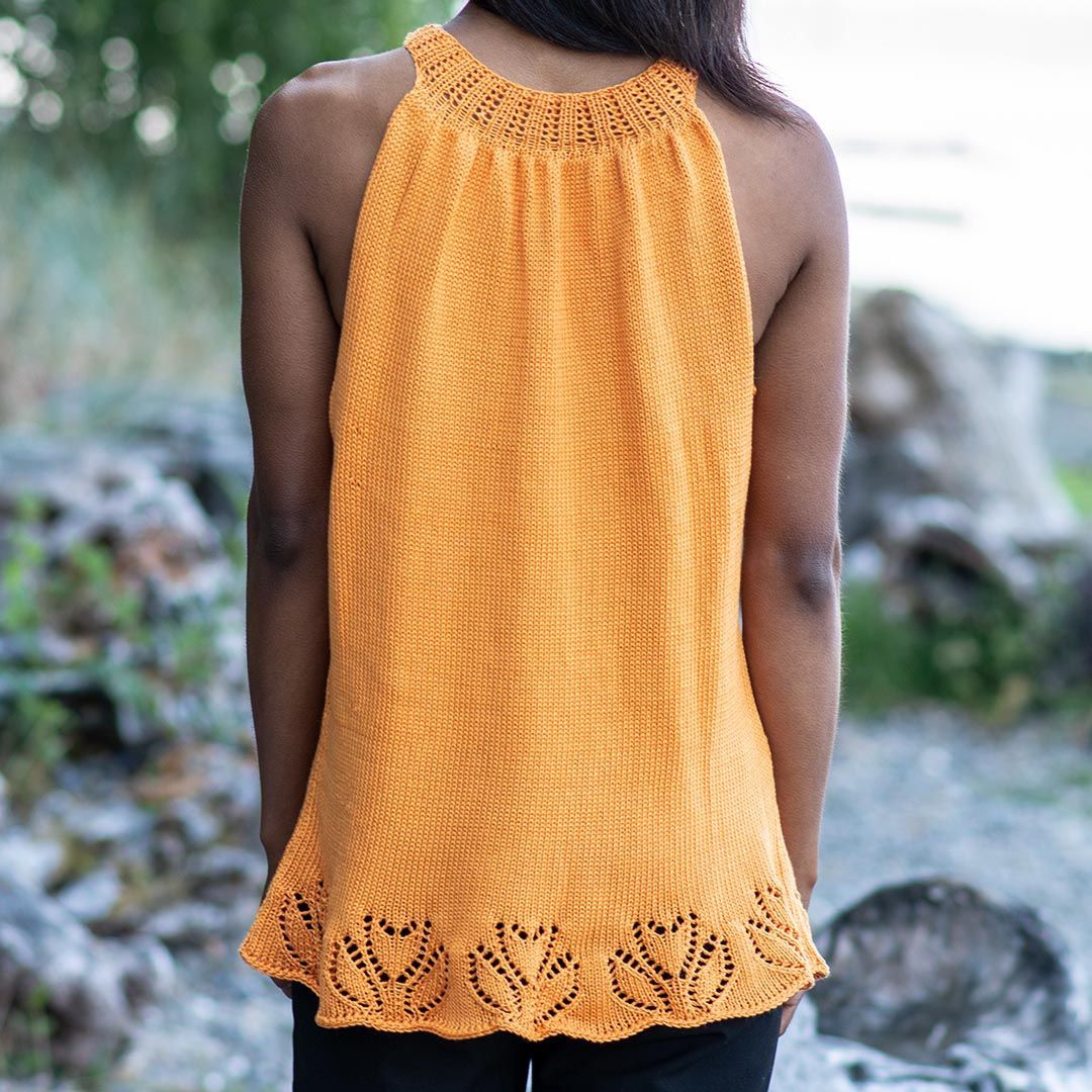 CascadeYarns's tweet image. It&apos;s Tulip Day! 🌷 
Tulip Tunic in Ultra Pima Fine
Designed by Brooke Nico
This free pattern is available on our website - buff.ly/3KnJabH 
#CascadeYarns #CascadeFreePattern #freepattern #UltraPimaFine #tulip #knitinspo #knittop #springtime