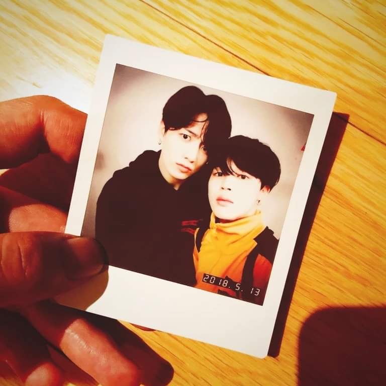 Uyujeonpark's tweet photo. HAPPY JIKOOK DAY 💛💜
Para no perder el 13 de cada Mayo 💕
#jikook #minkookie
#jikookday https://t.co/hY0oTOpofI