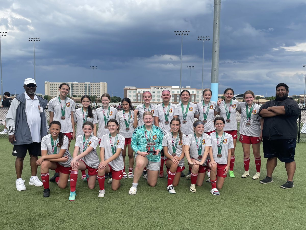 KCBlazeSC1's tweet image. Congrats to our U14 KC Blaze Crushers for their Mother’s Day Classic Finalists finish! 

Their hard work &amp;amp; determination was clearly shown all the way through to that last PK Shootout kick! 

Great Job, Ladies, Coach Ben &amp;amp; Coach Eddie! 

#KCBlazeSC #Finalists #DevelopingTheFuture