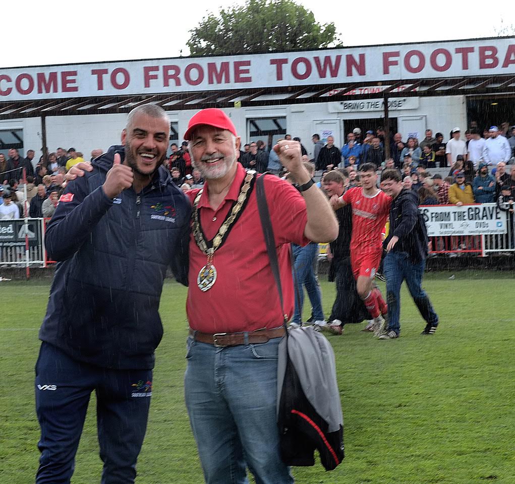 The Mayor of Frome (@themayoroffrome) on Twitter photo As always, our post match photo. Congratulations Danny Greaves <a href="/FromeTownFC/">Frome Town FC</a> What a smile! Photo Credit: Brian Jaquest As always, our post match photo. Congratulations Danny Greaves <a href="/FromeTownFC/">Frome Town FC</a> What a smile! Photo Credit: Brian Jaquest