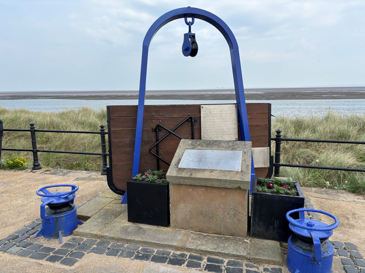 Officers attended the inaugural National Fishing Remembrance Day services in Fleetwood and Maryport yesterday. A fitting tribute to those who have lost their lives bringing home the catch.