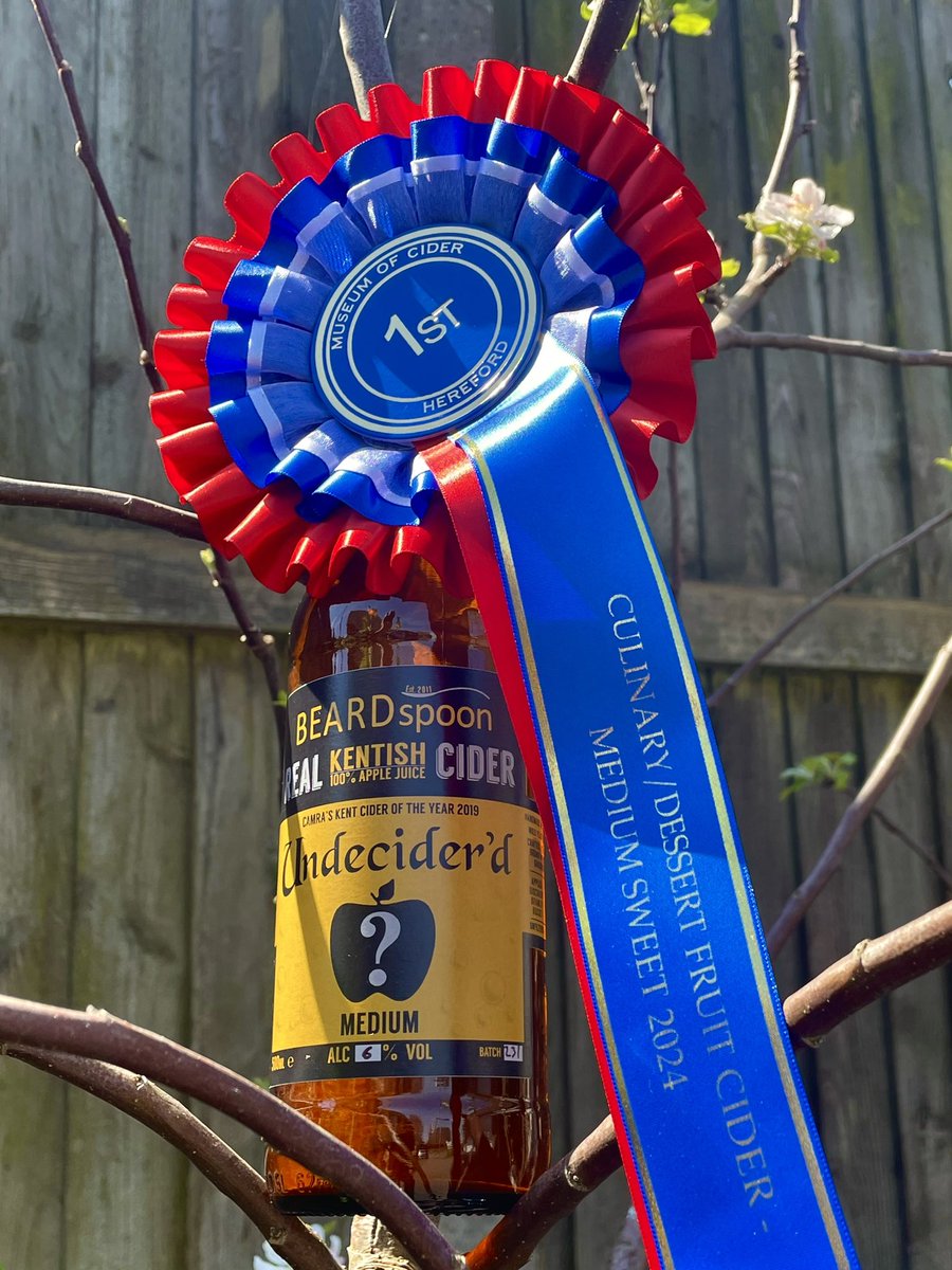 This Spring Time beauty did indeed come First in its category at the @homeofcider international competition last week.
We’re very proud.

If you’d like some properly good Artisan Kentish cider apply within…
Boxes and bottles both available to the trade. #kentish #realcider