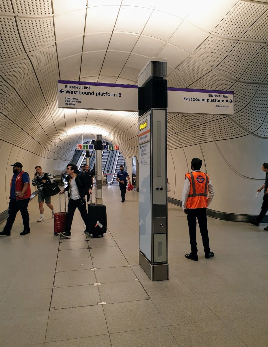 The Elizabeth Line has won RIBA's London building of the year 2024. The judges praised it for being 'decluttered and calm' @GrimshawArch @RIBA @TfL #Elizabethline #lifeinlondon