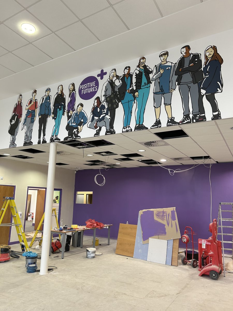 Looking forward to the official launch of the new @PosFuturesLiv centre. Thanks to their team for supporting us and to @nikkipinder for helping out #YouthDevelopment #Anfield #Liverpool #BespokeMurals #BrandEnhancement