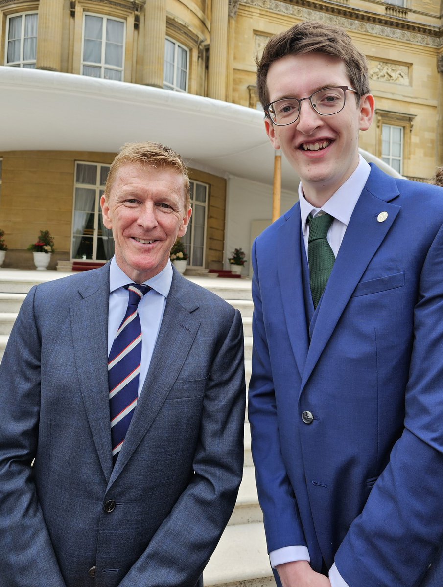 Very proud to have attended the Gold D of E award @dofe celebration at Buckingham Palace with my son Edward this morning. He even got to hang out with @astro_timpeake !
