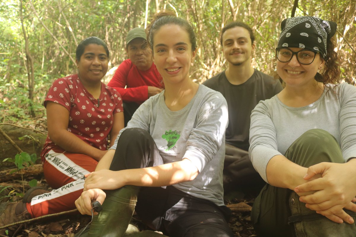 tati_valenca_'s tweet photo. Agradecimentos à @TheLeakeyFndtn, @AnimBehSociety, @insidenatgeo, @CAPES_Oficial, @uspoficial, @MPI_animalbehav, @AgenciaFAPESP e @neoprego pelo suporte. Agradecimentos ao Guilherme, Emiliane e Germando pela ajuda na coleta de dados e à comunidade de Ubajara &amp; Araticum.
🧵9/9 https://t.co/rP3xfb5BoM
