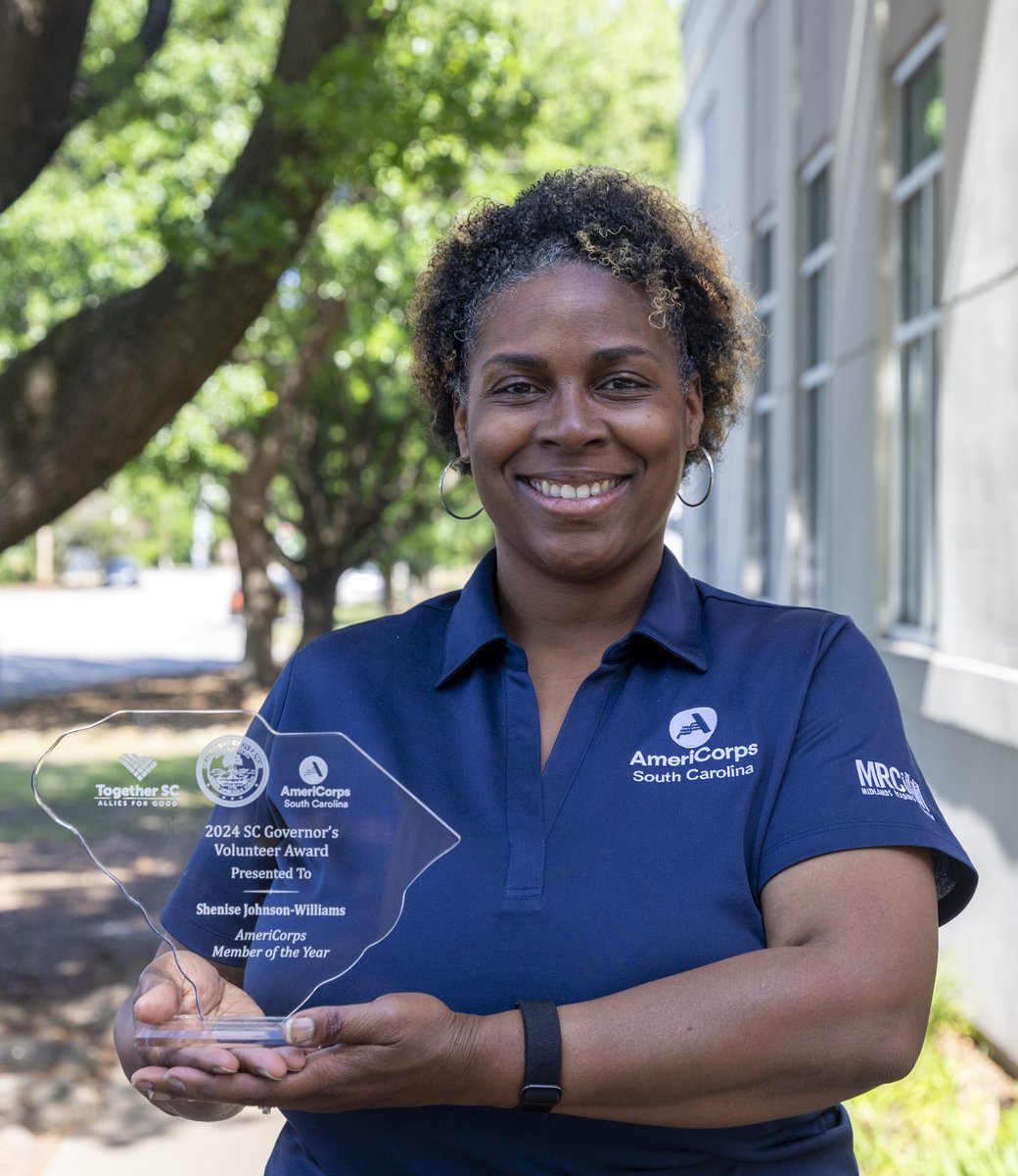 UWMidlands's tweet photo. Congratulations to our MRC AmeriCorps Team Lead Shenise Williams on being named the @AmeriCorps of the Year! We're incredibly proud of you, Shenise, and appreciate all of your efforts to improve childhood literacy throughout the Midlands. 💙@AmeriCorpsSC https://t.co/eONC5btUjI