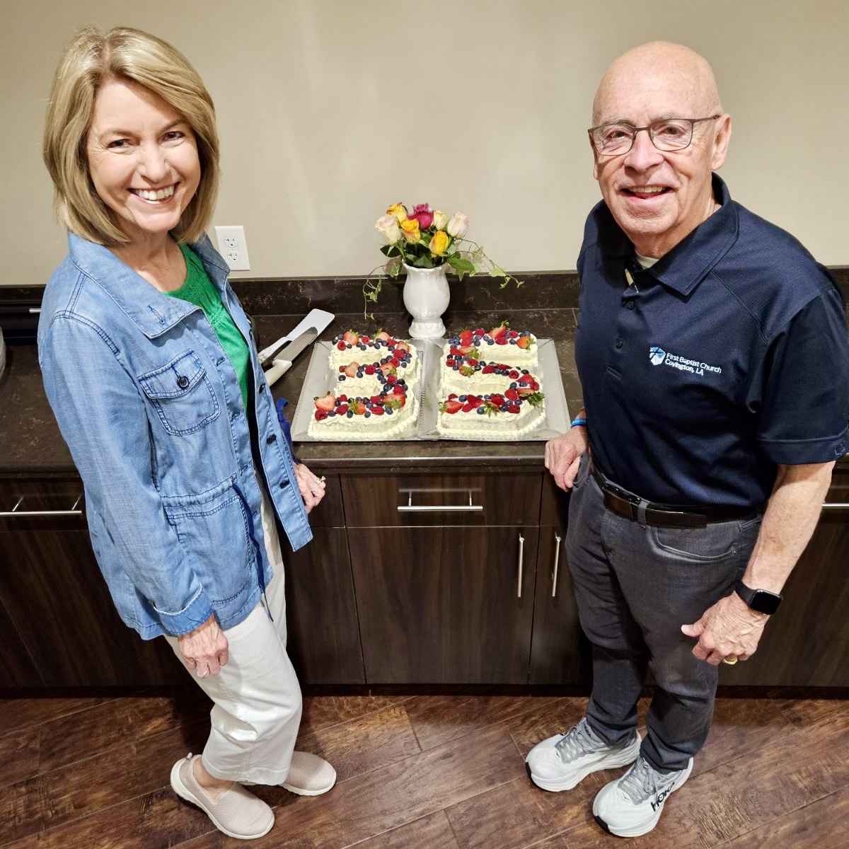 fbccov's tweet image. A great way to start the week on this otherwise dreary/rainy morning... Join us in saying "THANK YOU" to Waylon and Martha Bailey for 35 years of service at FBC Covington! 👏