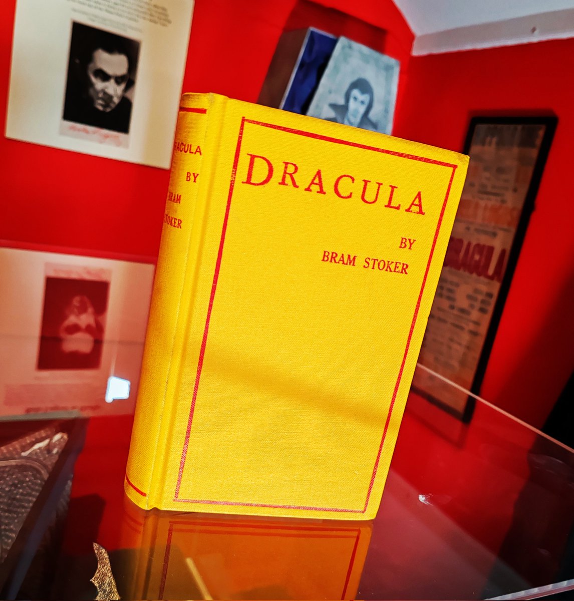 Great day taking photos for Dracula Returns To Derby at @derbymuseums 

#dracula #DraculaReturnstoDerby #bramstokersdracula #bramstoker #derby