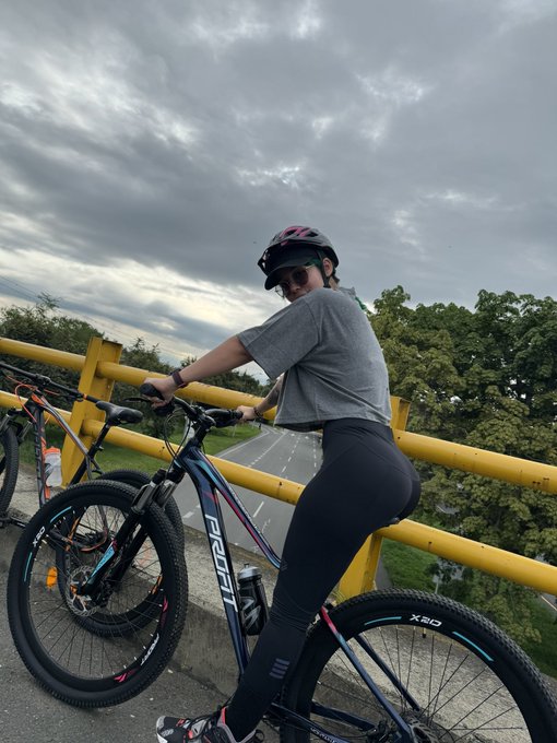 Mi segundo d&iacute;a en la Bici https://t.co/wHPzrdaHrl