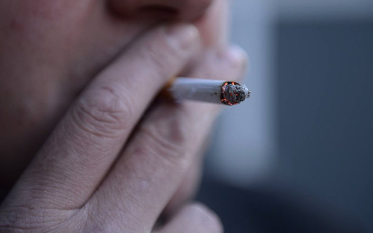 Increasing the minimum legal age for the sale of tobacco to 21 should be a “stepping stone” to the complete phasing out of the product in Ireland, the Irish Heart Foundation has said. Full report: irishtimes.com/health/2024/05…