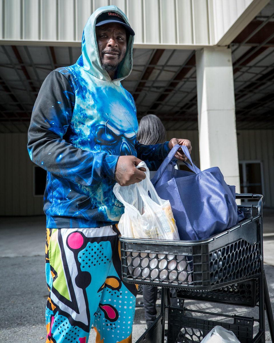 In Northeast Florida, a livable wage is $22.04/hr, almost double the minimum wage. We're here to fill the gap and help make ends meet for those facing food insecurity. #FeedingNortheastFlorida #FeedingAmerica #FeedingFlorida #EndHunger #FoodPantry #FoodPantryDonations #foodbank