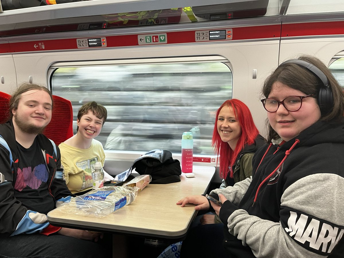 InterestLinkBorders tweet media