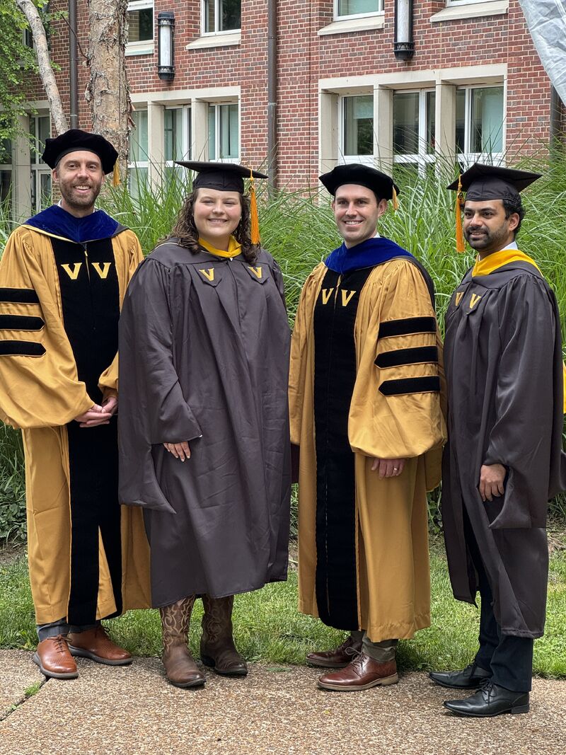 🎉CONGRATS!!🎉 to our @VanderbiltU Biomedical Informatics graduates! 🎖️@realHSlater & Uday Suresh completed their MS & are continuing to our PhD program 🎖️Thomas Brown & Barrett Jones completed their #PhD this year @kimunertlphd @jsancker @embimd