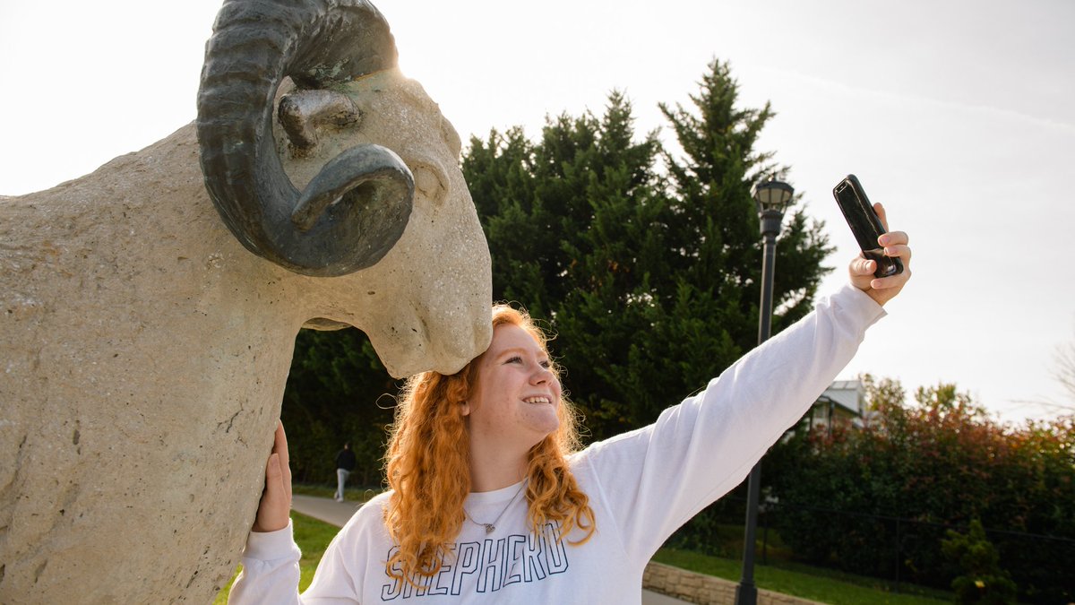 Step into summer right and schedule a campus tour with @ShepUadmissions. 🌤 Register today: tinyurl.com/34nf5chd