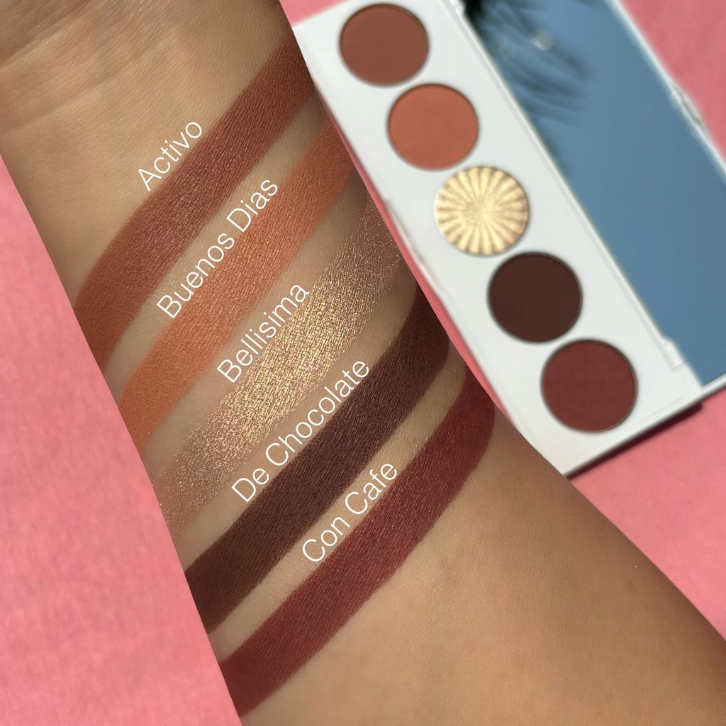 Serve up some serious glam with our 'Let Your Heart Guide You' palette!🎨 Blend, bake, and sauté your way to stunning looks with these 5 versatile shades! 😍⁠ ⁠ 📷: @mariasbeauty13