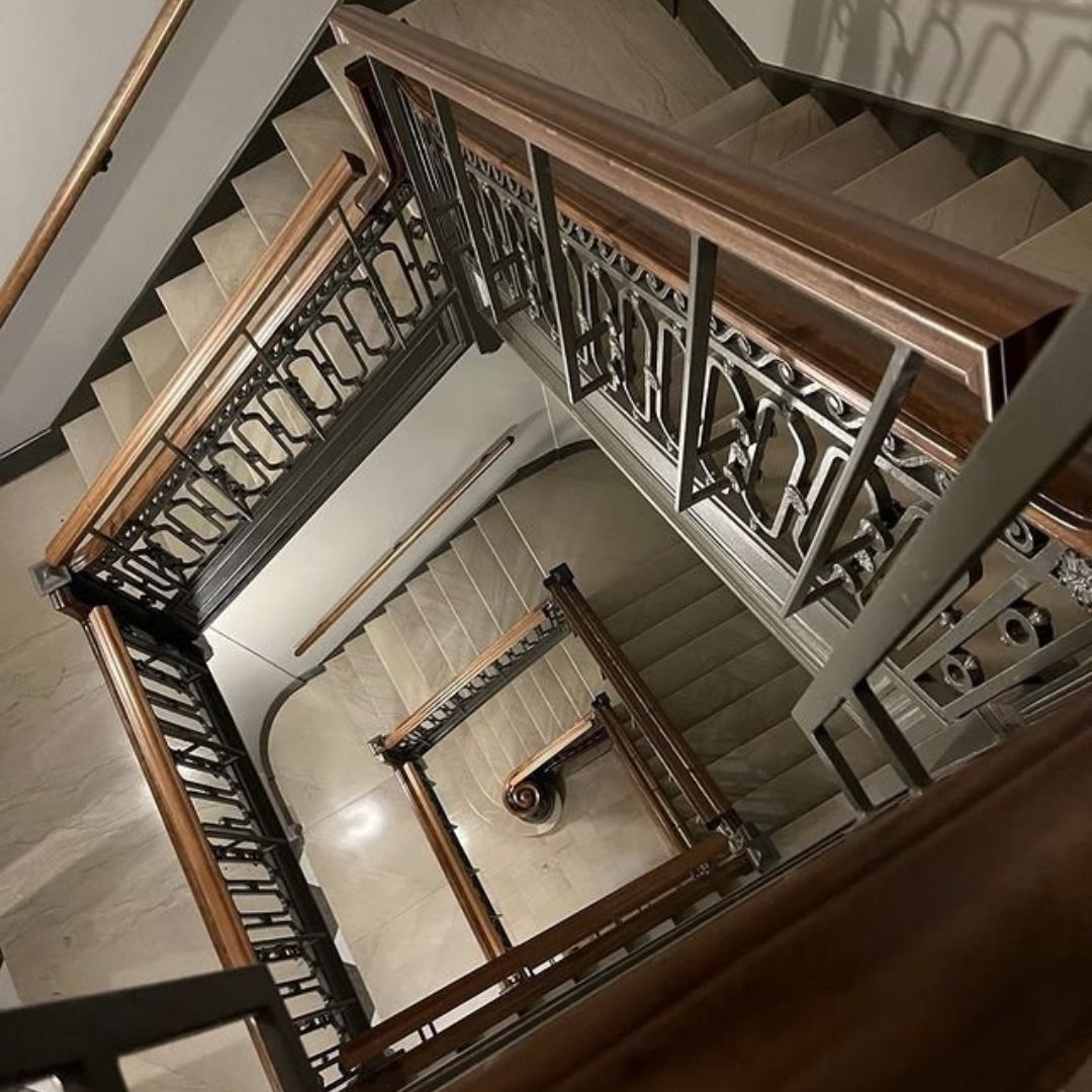 Can we hear a little commotion for the... stairs? 🤩 We love that our visitors have been appreciating the beautiful architecture in our newly revitalized building. 🥰 #NMWAnow Images courtesy of Instagram: 1. @/s.schuster.photo.art 2. @/aabruchaudri 3. @/lisablucas