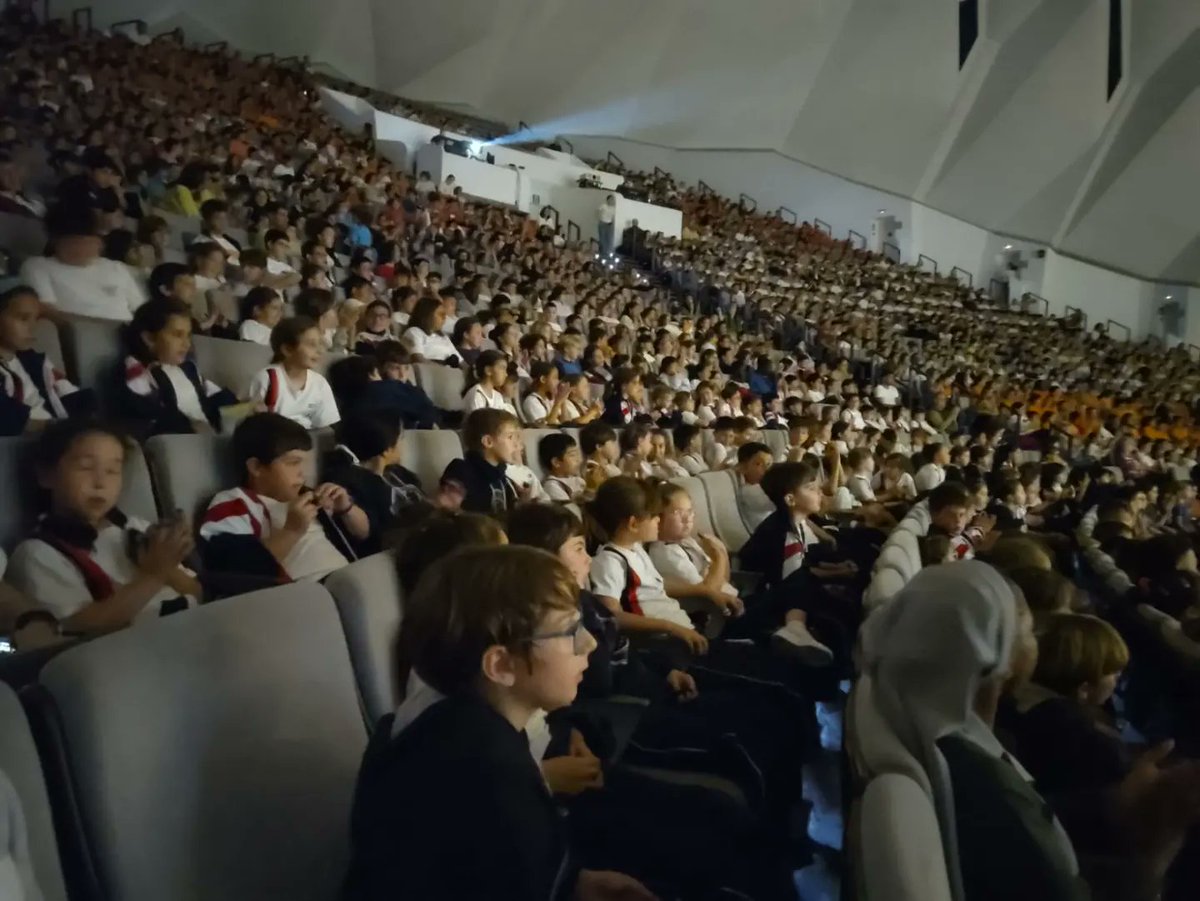 Los alumnos de 3° de #EducaciónPrimaria hemos asistido al concierto didáctico 'Acadim y la lámpara mágica' en el Auditorio de Tenerife
.
.
@Auditoriotfe #VivaLaMúsica #JovenOrquestaVíctotJaubert