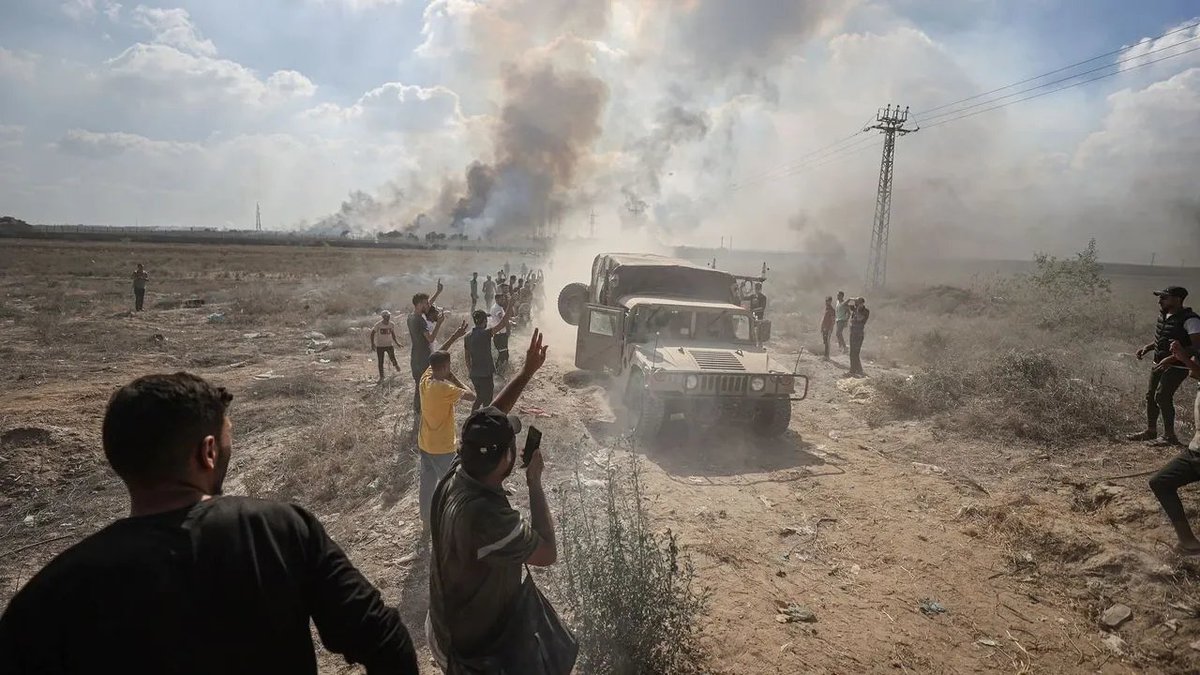 İsrail güçleri ile Filistinli gruplar arasında şiddetli çatışmalar devam ediyor Gazze Şeridi’nde güneydeki Refah kenti başta olmak üzere İsrail güçleri ile Filistinli direniş grupları arasında şiddetli çatışmaların yaşandığı bildirildi. ortadoguhaber.com/israil-gucleri…