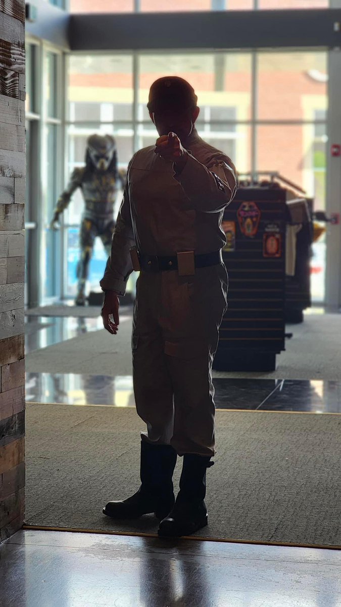 Congratulations for your first troop as a scanning crew, we hope it wasn’t your last. PS: Do not look behind!🫣 IC-92576 from @CentralGarrison #501st #501stLegion #StarWars #ImperialOfficer #ImperialOfficerCorps #IOC #ScanningCrew #DutyHonorEmpire #BadGuysDoingGood