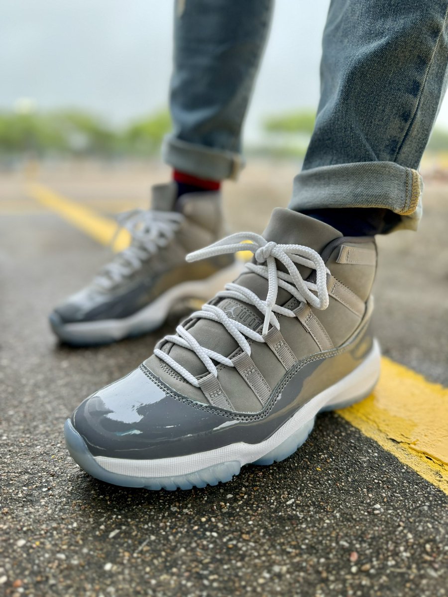 Monday blues 😴😮‍💨😪 Let’s make this week a good one 📸 #kotd Air Jordan 11 “Cool Grey” #May #May2024 #NIKE #snkrsliveheatingup #SNKRS #KOTD #NIKE #SNKRSKickCheck @nike @Jumpman23 #Retro #Jordan11 #Coolgrey