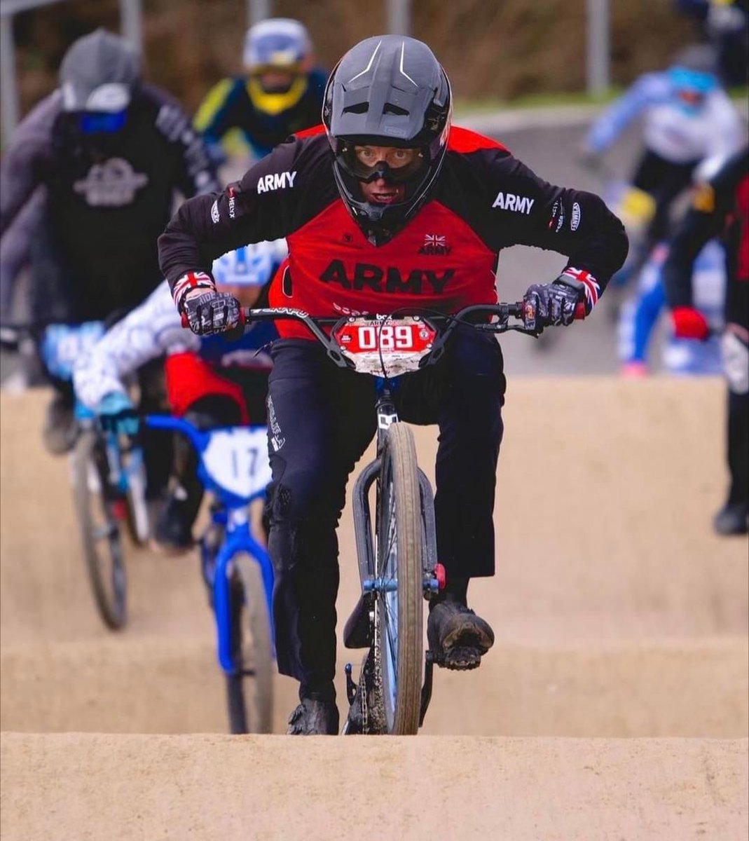 Best of luck to Lt Col Matt Swales who is racing this week in the BMX World Championships in Rock Hill, USA 📷📷 He will be competing in the 40-44 cruiser category. #inspiringsoldierstocycle