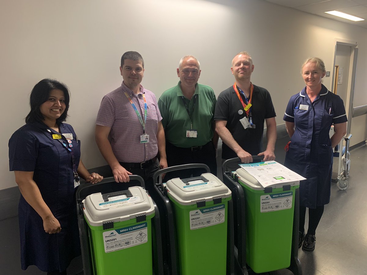 Fantastic work by <a href="/UHNM_NHS/">UHNM NHS Trust 🏥</a> <a href="/UHNMSWITCH/">SWITCH to a Sustainable UHNM</a> for #greenerNHS by Scott🌟 -Endoscopy &amp; Andrew 🌟Waste manager 🙌with new 💚bins to recycle metal single use medical equipment👏50% less cost &amp; 68% less CO2 produced per tonne WOW