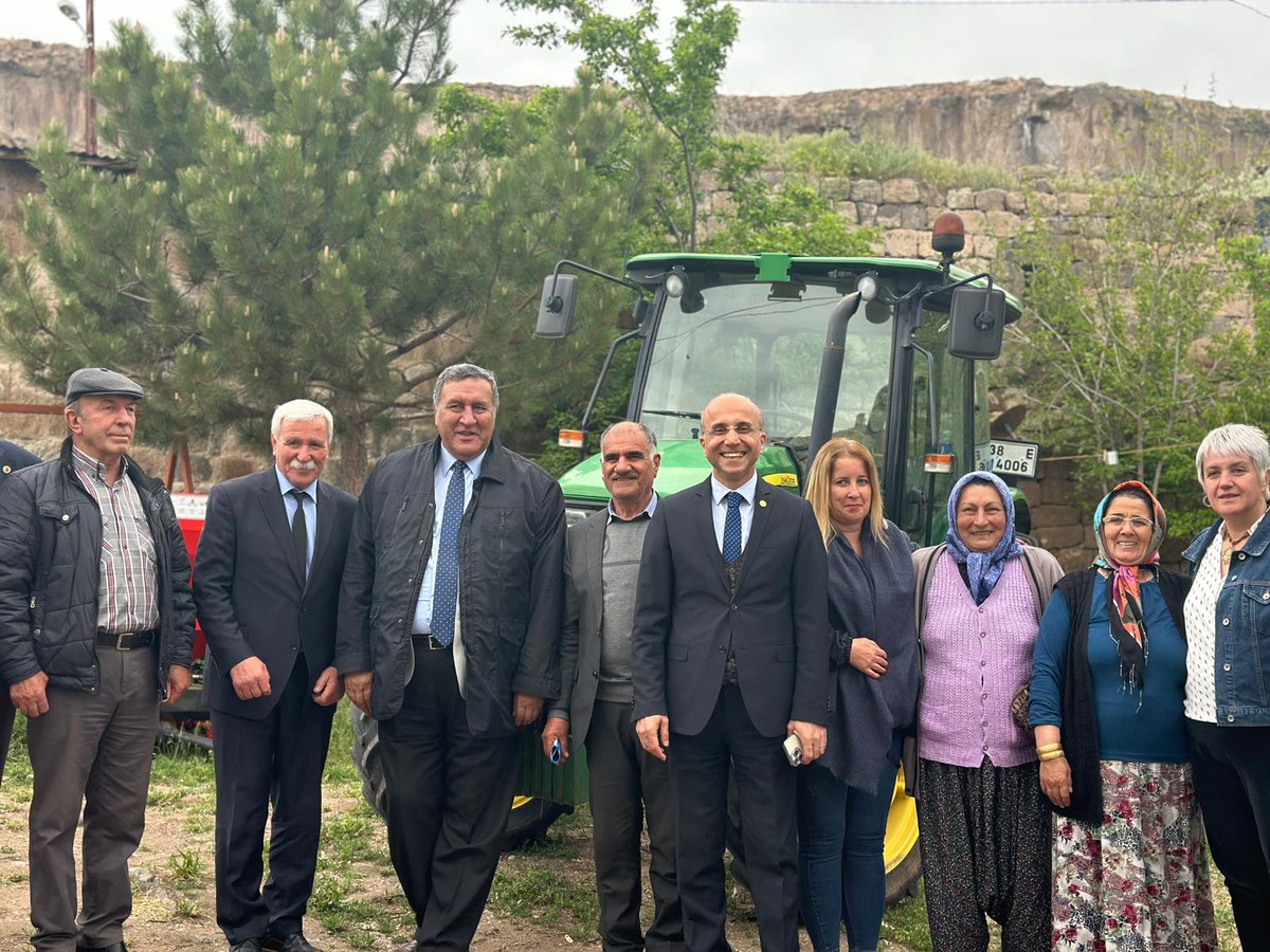 📍 Pınarbaşı / Oğuzlar – Olukkaya – Kayaaltı – Yukarı Borandere Niğde Milletvekilimiz Sn. Ömer Fethi Gürer, Belediye Başkan Adayımız Sn. Deniz Yağan ve İlçe Başkanımız Sn. Eser Çetinkaya, yöneticilerimiz, belediye meclis üyelerimiz ile #Pınarbaşı’nın köylerini geziyor…