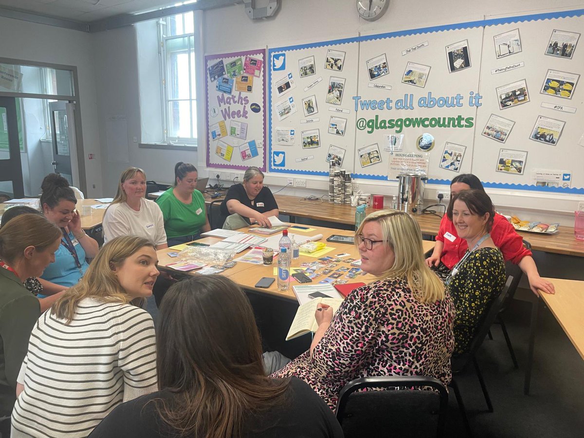 Day One of our @SaveChildrenSCO Families Connect Facilitator Training complete! It was great to share the day with such caring professionals. @GIC_Glasgow #familylearning