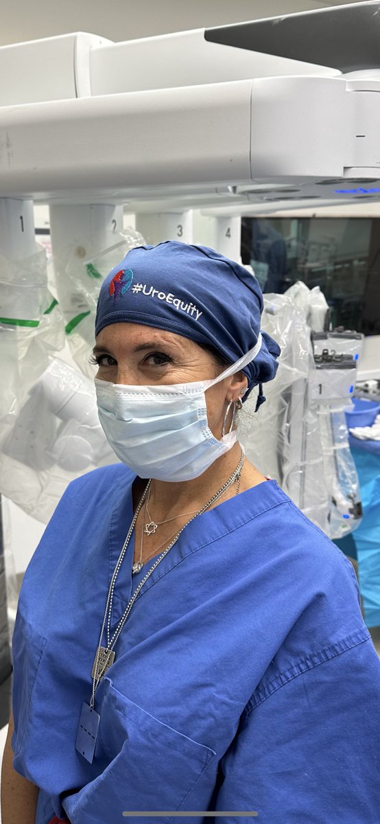 Loving my #UroEquity scrub cap! Calling all residents and fellows to fill out this important survey: urldefense.com/v3/__https://r…$ @lindsayahampson @FarnooshMD