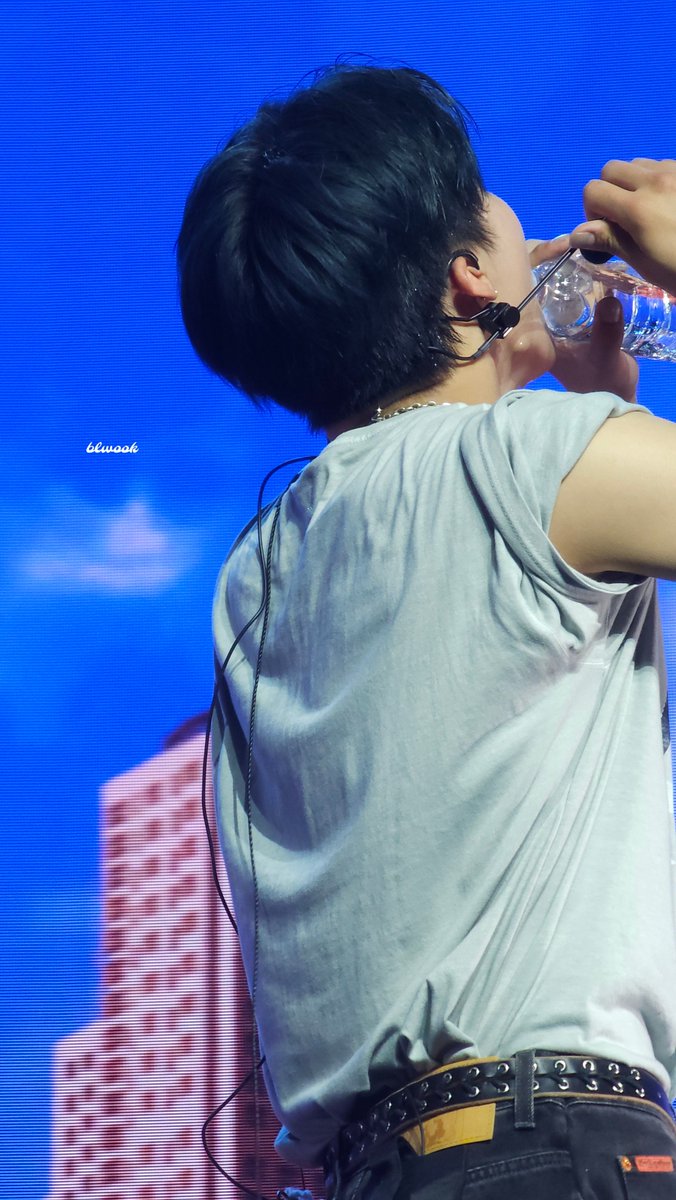 240513 쇼케이스

SWEAT☀️💦

#박건욱 #PARKGUNWOOK #パクゴヌク #제로베이스원 #제베원 #ZEROBASEONE #ZB1