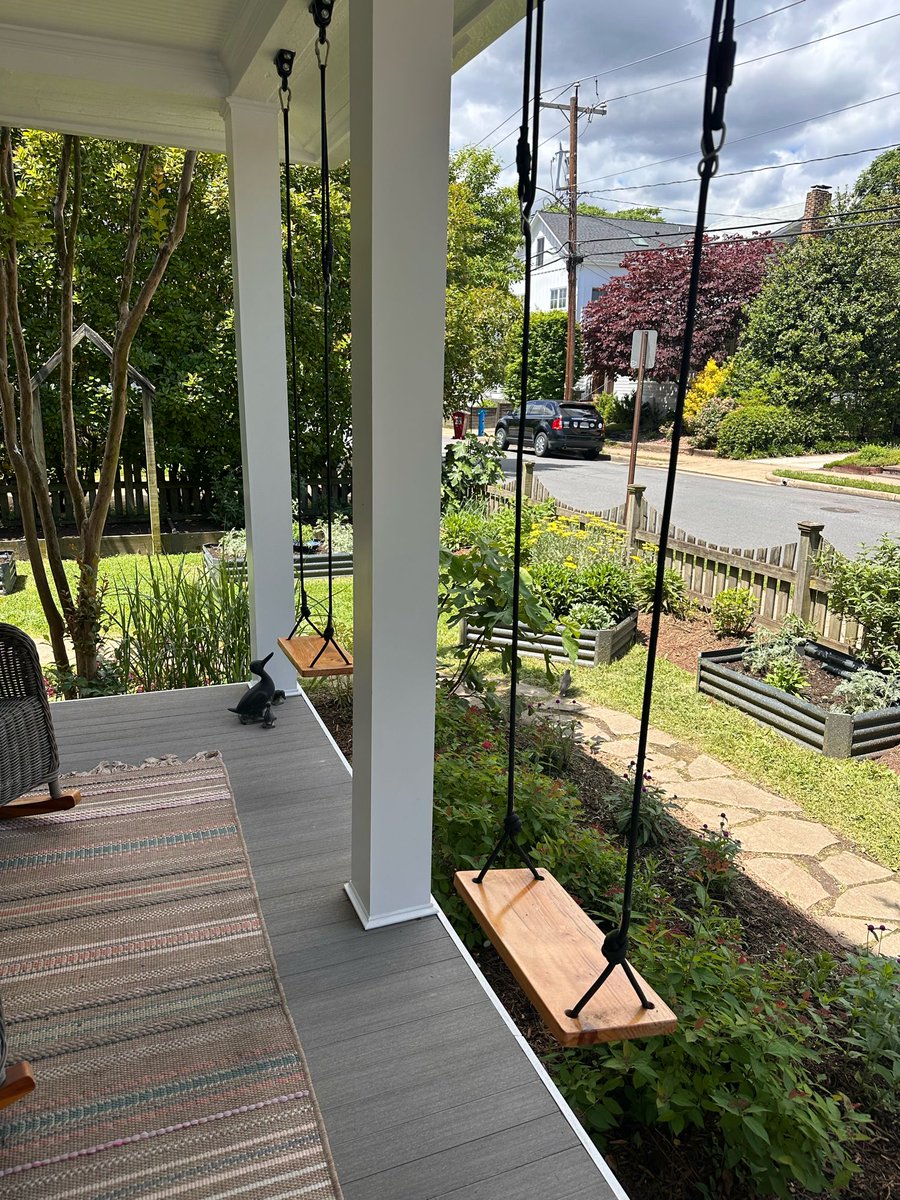 🌸 What an amazing day for the return of Del Ray’s House &amp; Garden Tour! 🌸  The tour SOLD OUT (800 tickets sold!) and the weather was perfect! 

Thank you to all who came out and helped to raise funds for <a href="/duncanfriends/">Friends of Duncan Library</a>! 📚 

See you for the next tour in 2026!