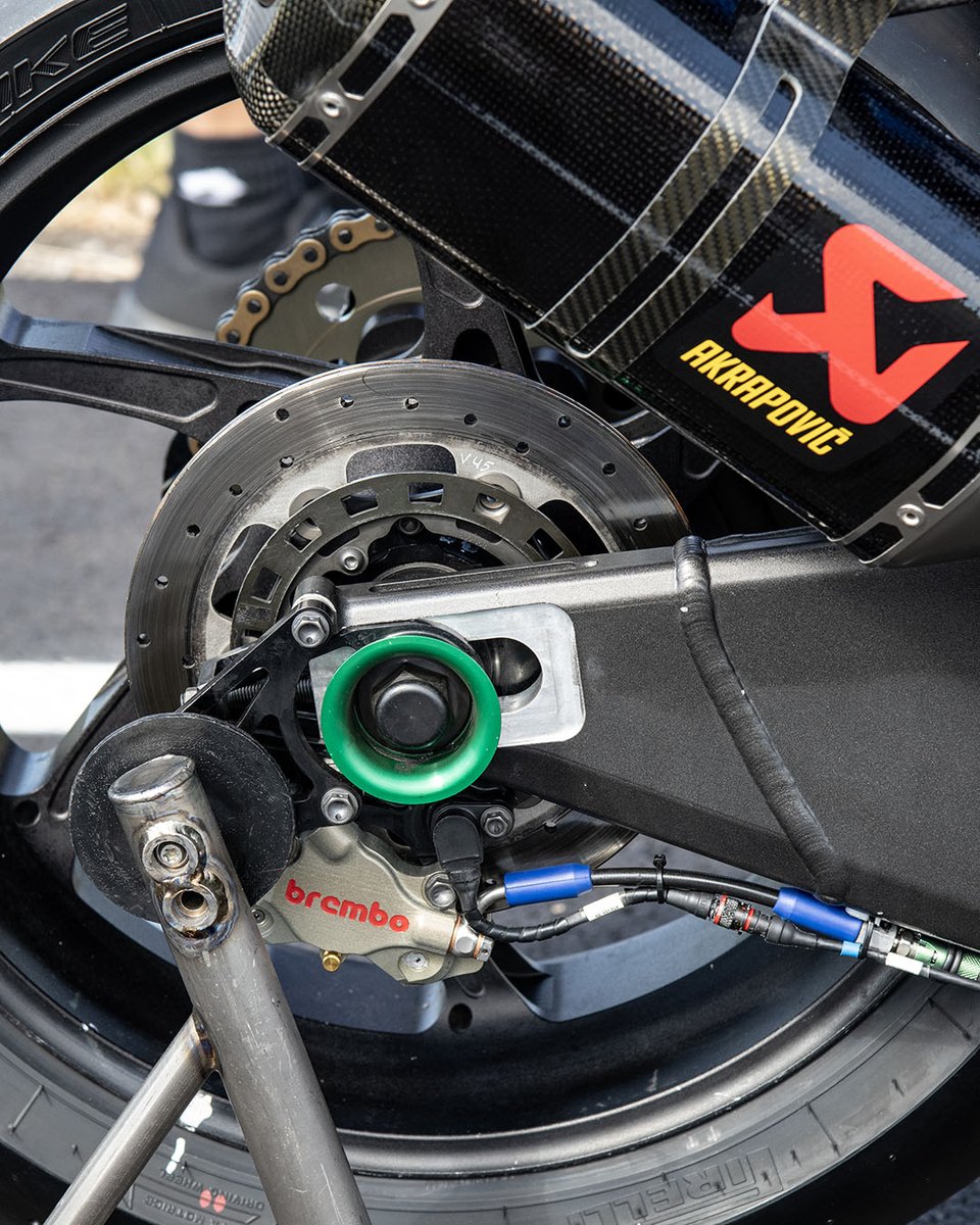 WSBK rider's specific braking system preference 1/9 Did you know? In World Superbike Championship, 19 out of 23 riders rely on Brembo braking systems for unmatched performance, reliability, and consistency since 1988. Let's explore their preferences!