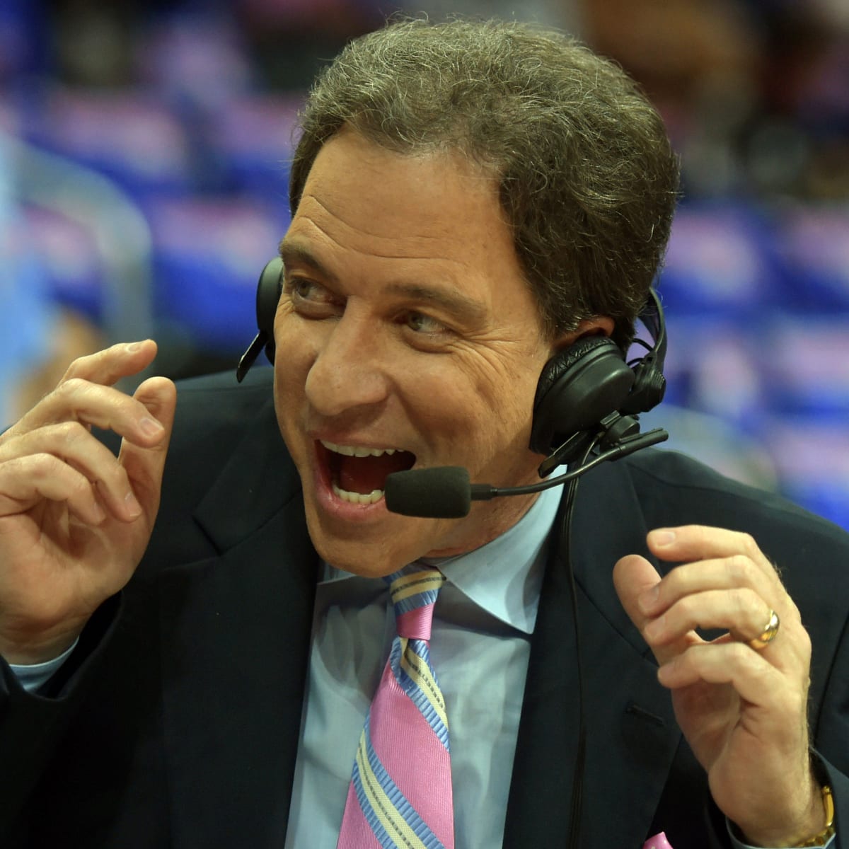 The best calls of Kevin Harlan’s career (A THREAD) Enjoy.