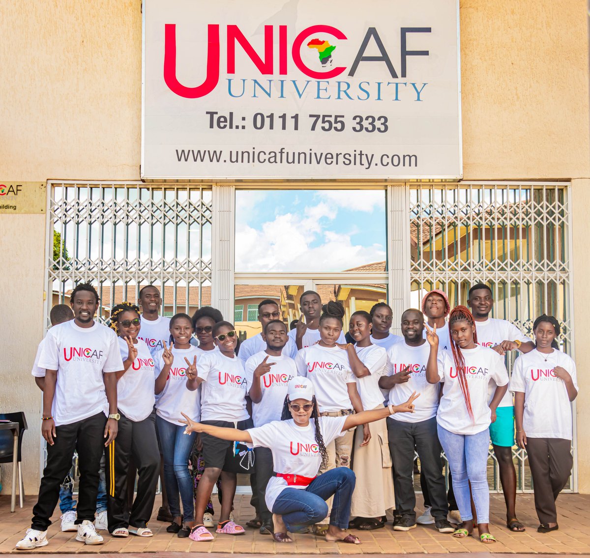 Unicaf University in Malawi, known for its commitment to providing a holistic educational experience, continues its tradition of fostering student engagement and community building with a student karaoke event. 👉link.unicafuniversity.com/4acBBOU . . . #studentactivities #karaokenight