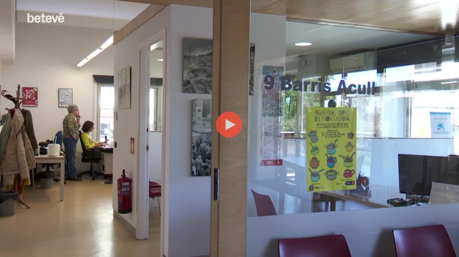 Associació 9 Barris Acull tweet media