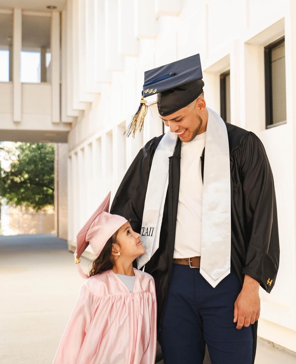 angel_perezTX's tweet photo. Noah Blayke Perez, Congratulations! I know getting your bachelors degree was tough but wow you did it and with Summa Cum Laude. You've shown what it takes to succeed, and your perseverance is truly admirable. I love you with all my ❤️! Best Mother’s Day gift.
#ramitdamnit https://t.co/jlFl5gypMK