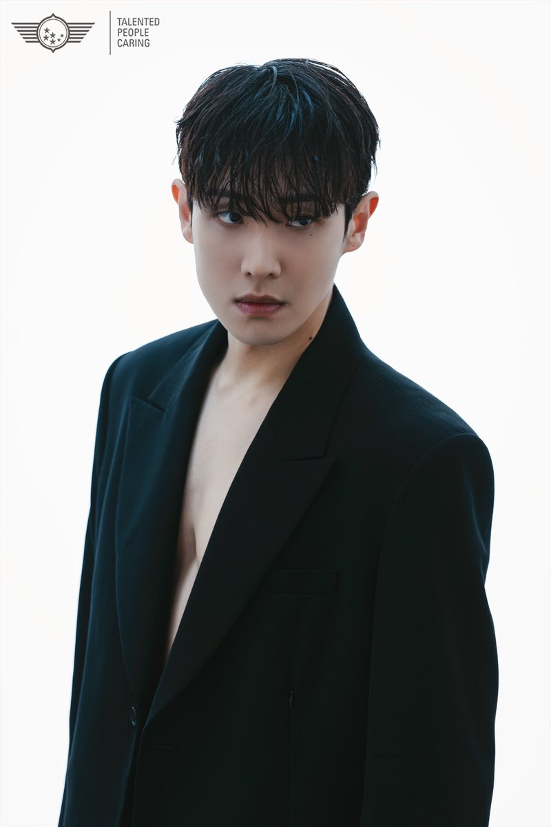 aplitiq's tweet photo. Lee Joon’s face card will never declines 🥰 https://t.co/U8BvexTBBq
