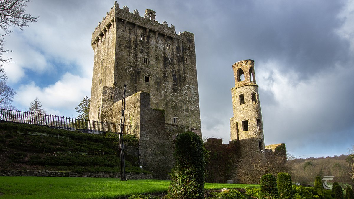 For this week's edition of our #MonumentMonday newsletter with @abartaguides, we're going to cut through the blarney by taking a closer look at one of Ireland's most visited monuments – the famous Blarney Castle in Cork.