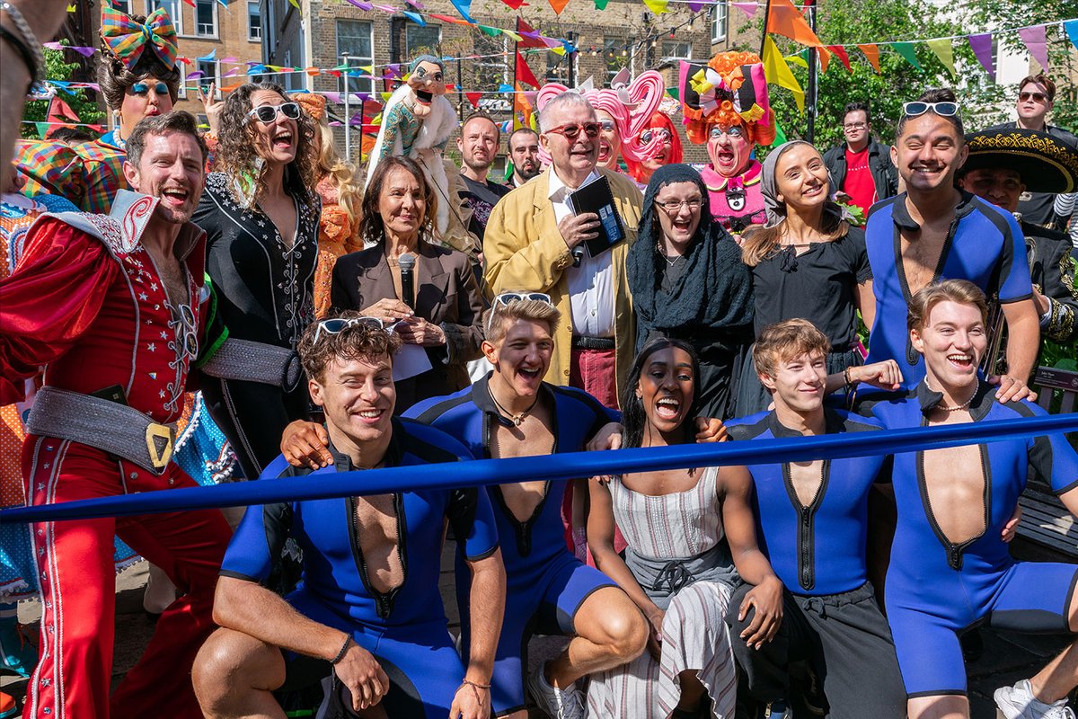WhatsOnStage's tweet photo. Shows and judges announced for West End Flea Market https://t.co/YdtI2Lk6IM https://t.co/riFr5u7jr3